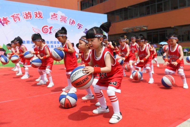 中国棒球队强化防守训练